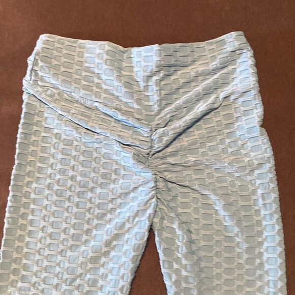Women’s Leggings/High Waisted Yoga Pants Textured Blue Fabric Size L NEW - Picture 3 of 9